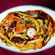 Chop Suey en salsa de la casa- Medio